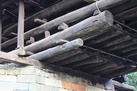 Kiến trúc vượt thời gian của cây cầu gỗ ở Trung Quốc - 5 Đình Kiên